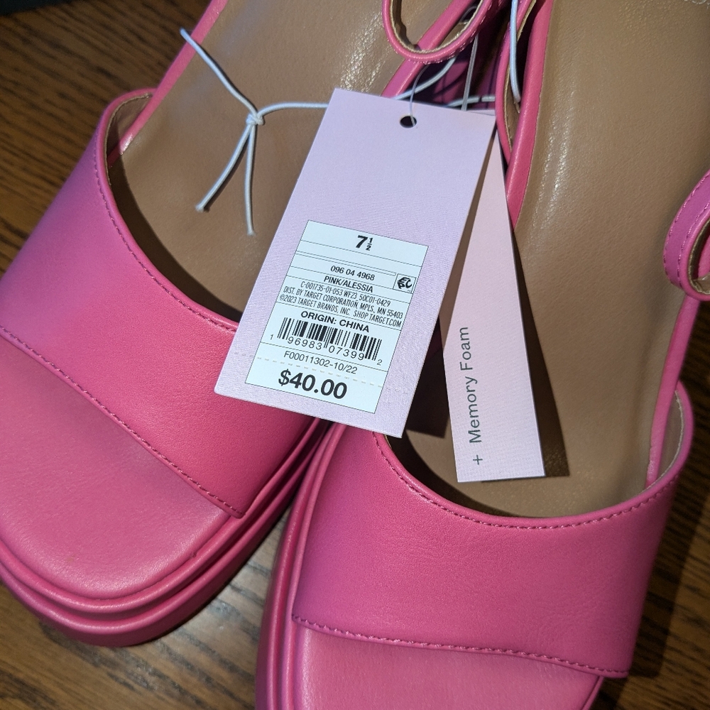 Platform heels. Woman's size 7 1/2